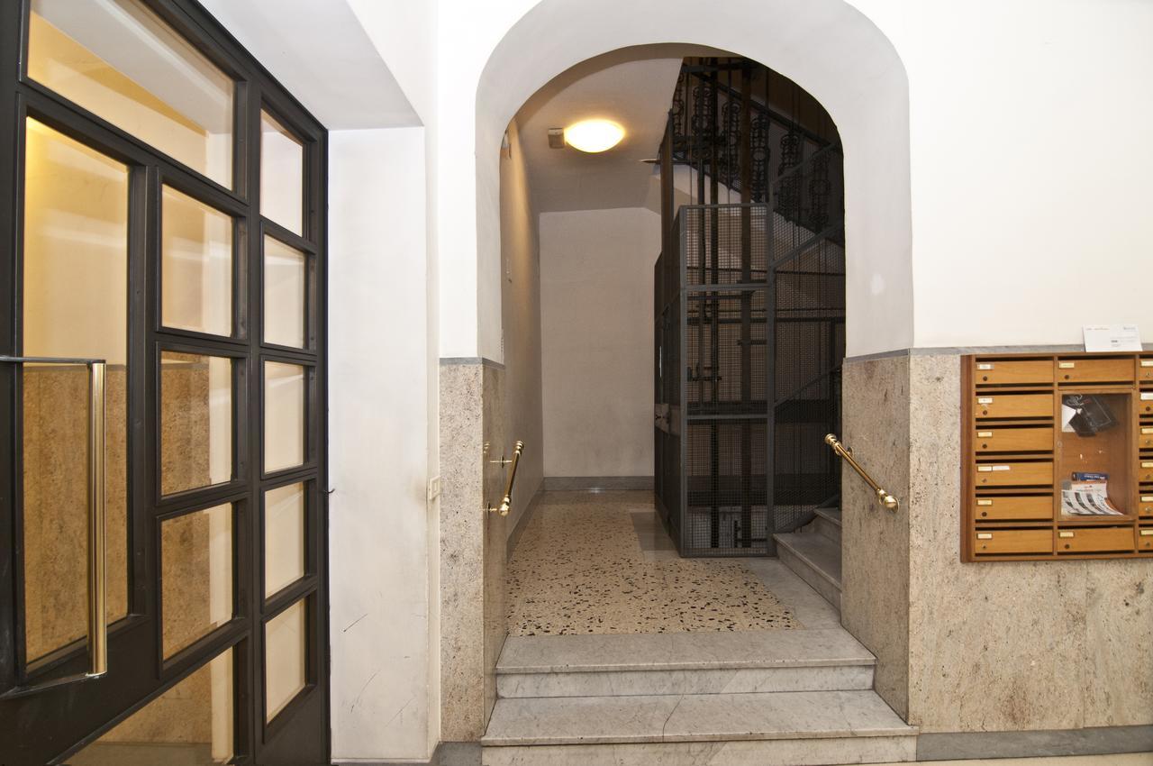 Piazza Risorgimento Studio Рим Екстериор снимка