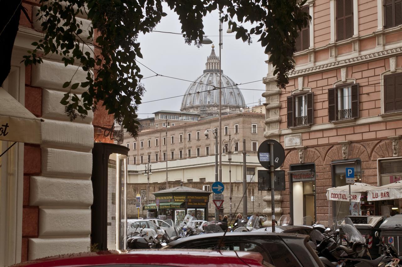 Piazza Risorgimento Studio Рим Екстериор снимка
